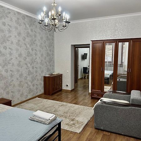 Майлина 10 Аэропорт Apartment Turksib Bagian luar foto