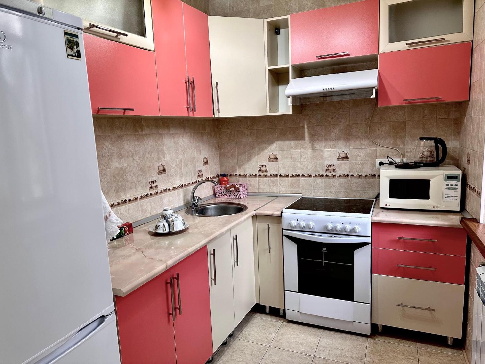 Майлина 10 Аэропорт Apartment Turksib Bagian luar foto